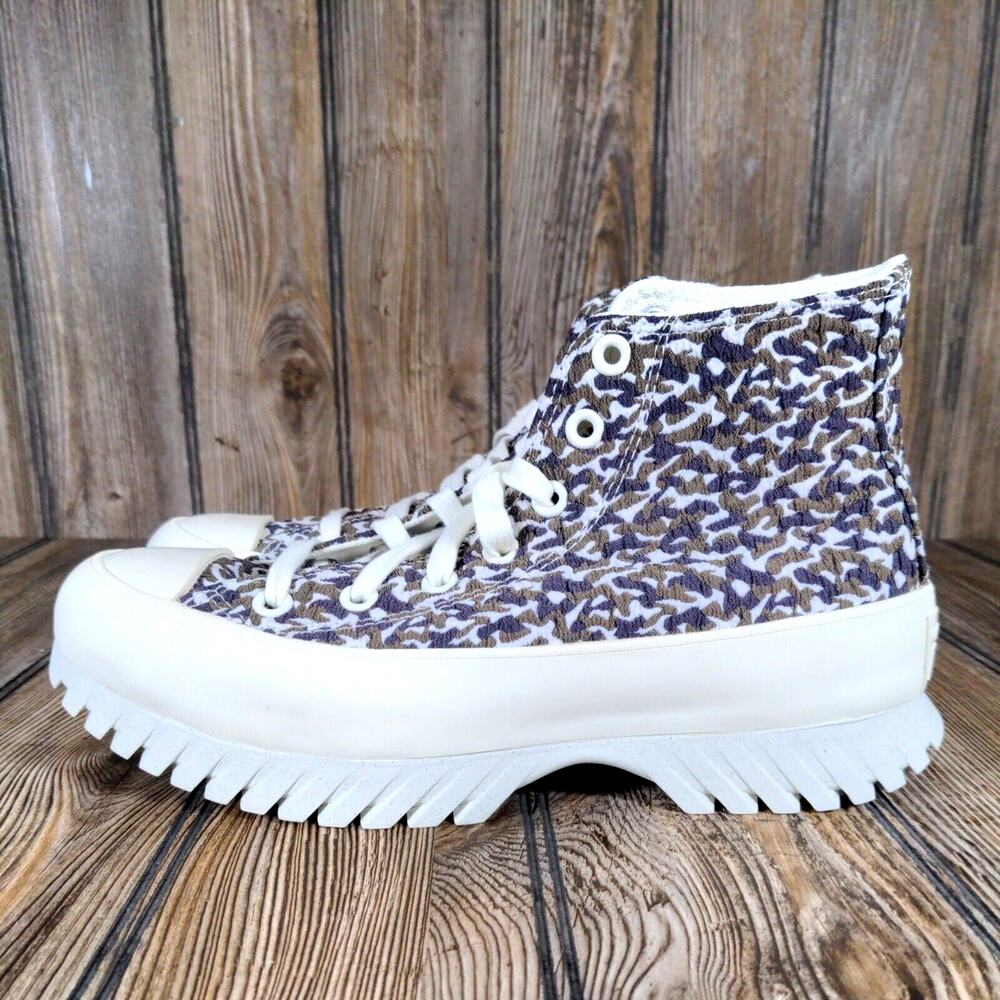 Converse Women Chuck Taylor All Star Lugged 2 Hi Shoes Sand Dune Size 8 Sneakers